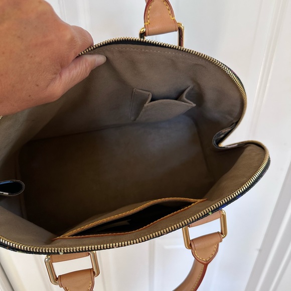 Louis Vuitton Alma